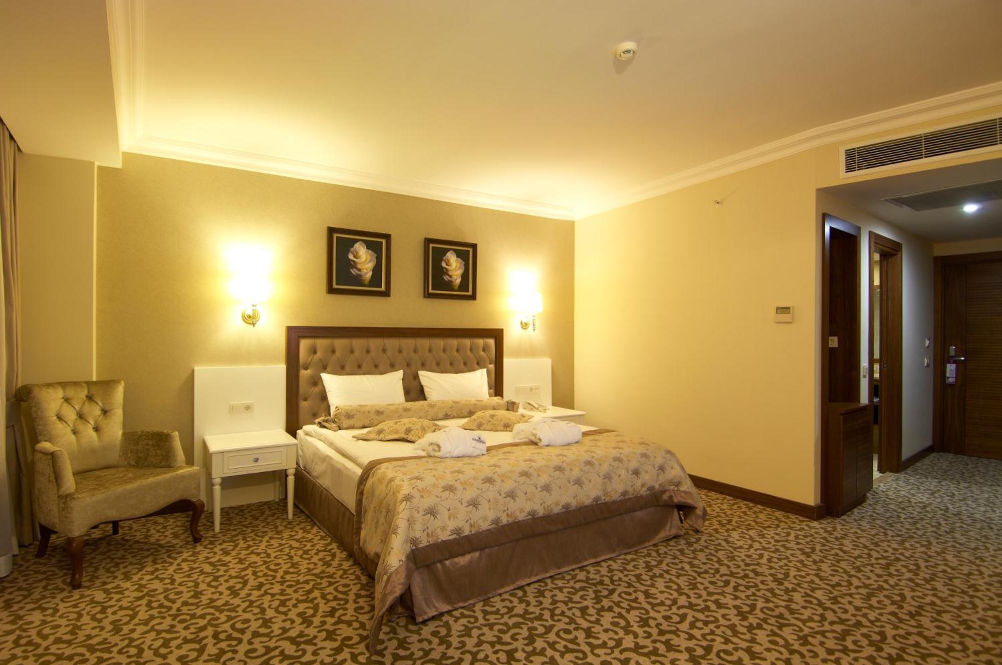 Safran Thermal Resort Sandikli Exterior photo